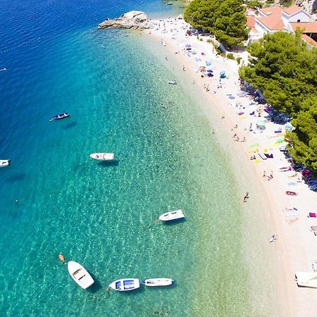 Apartments By The Sea Brela, Makarska - 16065 Eksteriør billede