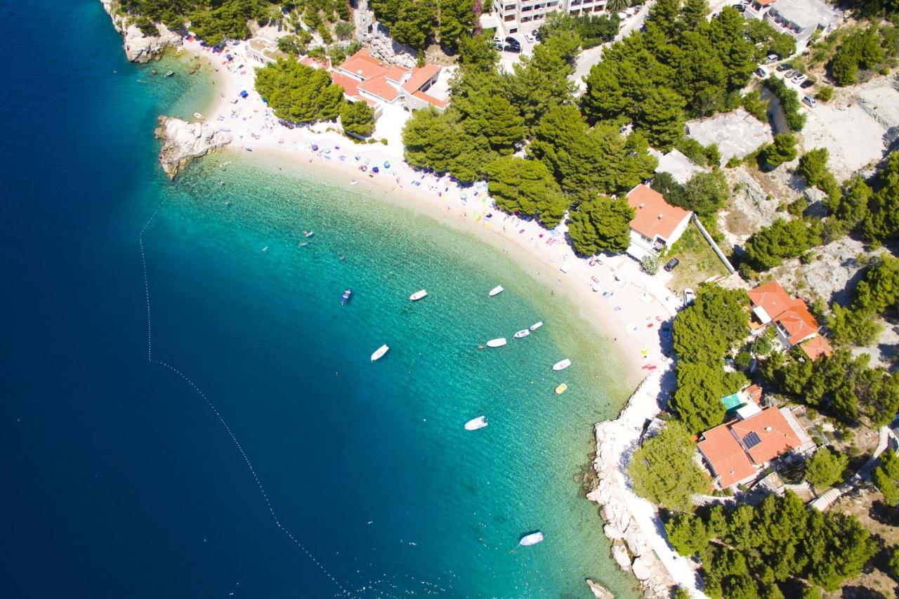 Apartments By The Sea Brela, Makarska - 16065 Eksteriør billede