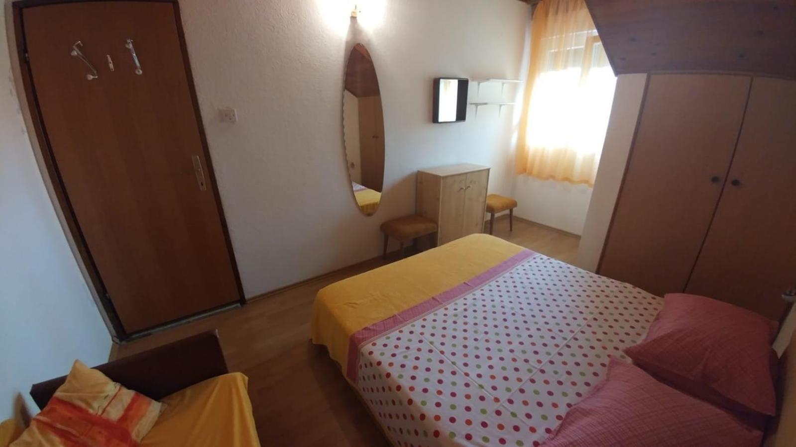 Apartments By The Sea Brela, Makarska - 16065 Værelse billede